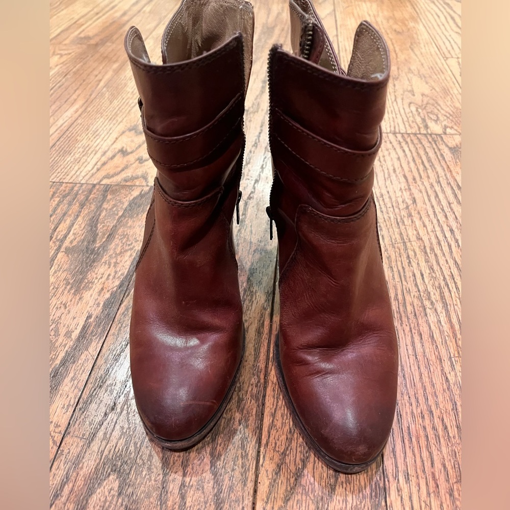 Frye Patty Riding booties. Size 8.5. EUC.